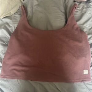 Women's Vuori Cropped Workout Top